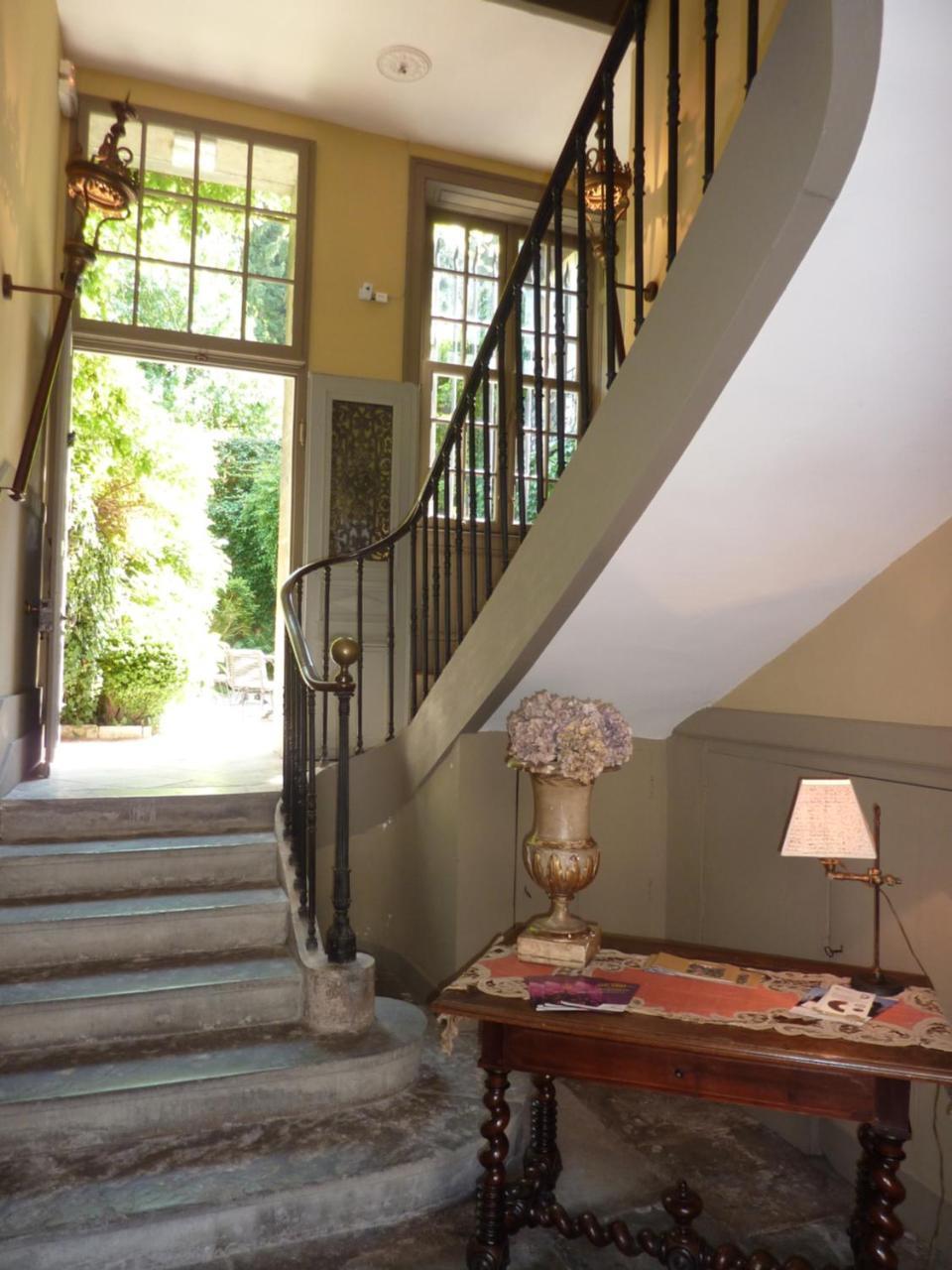 Residence Charles Quint Μπεζανσόν Εξωτερικό φωτογραφία