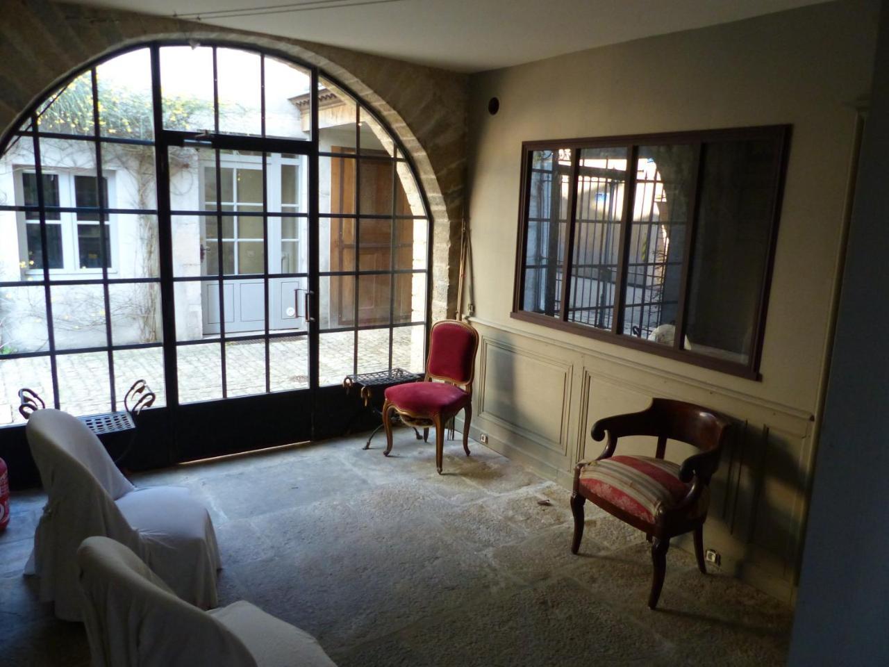 Residence Charles Quint Μπεζανσόν Εξωτερικό φωτογραφία